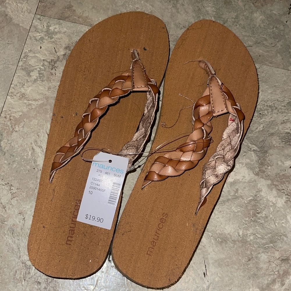 Maurice’s sandals